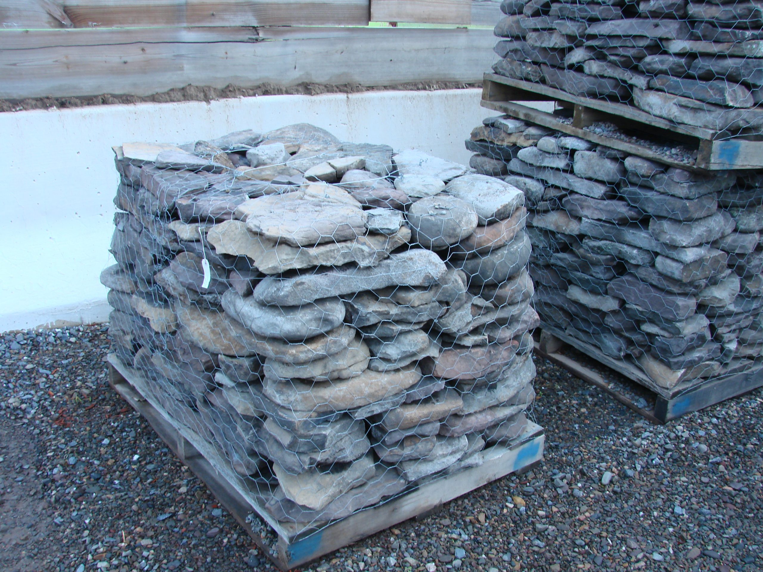 Wall Stone Mapes Mulch & Stone