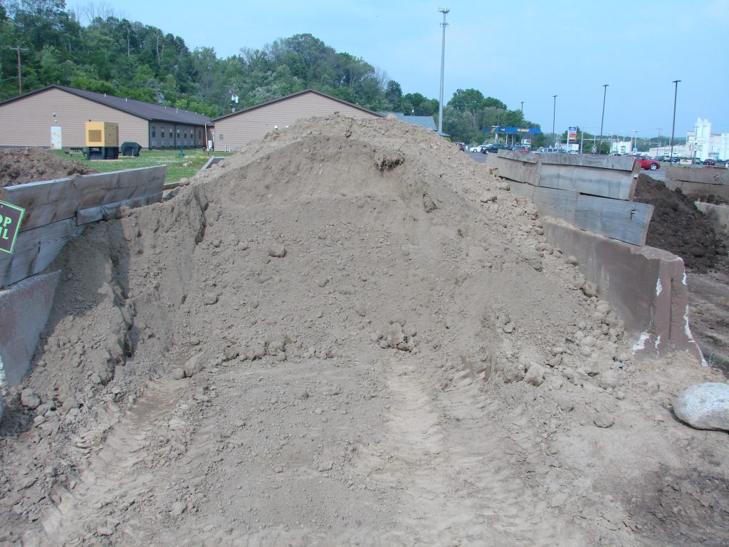 Soil & Sand Mapes Mulch & Stone